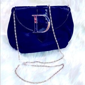 DIOR BAG PERFUM GIFT 💃🏻❤️ LIKE NEW 💃🏻Elegant Black Chain Crossbody Bag